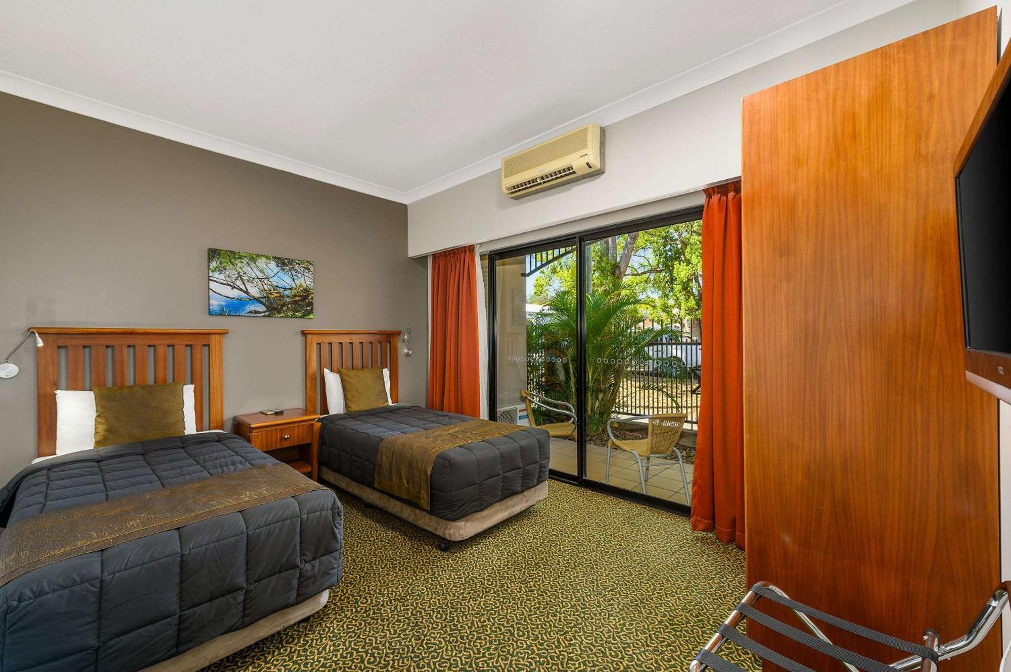 Quality Inn Графтън Екстериор снимка
