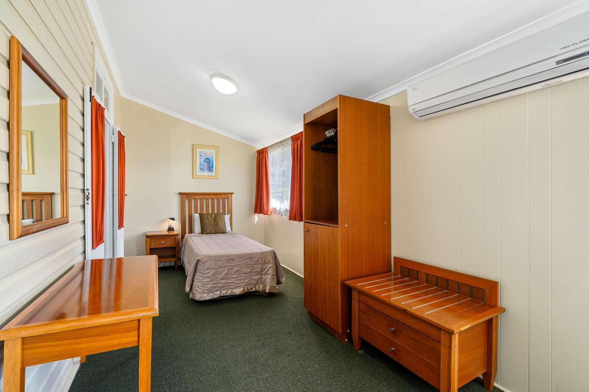Quality Inn Графтън Екстериор снимка